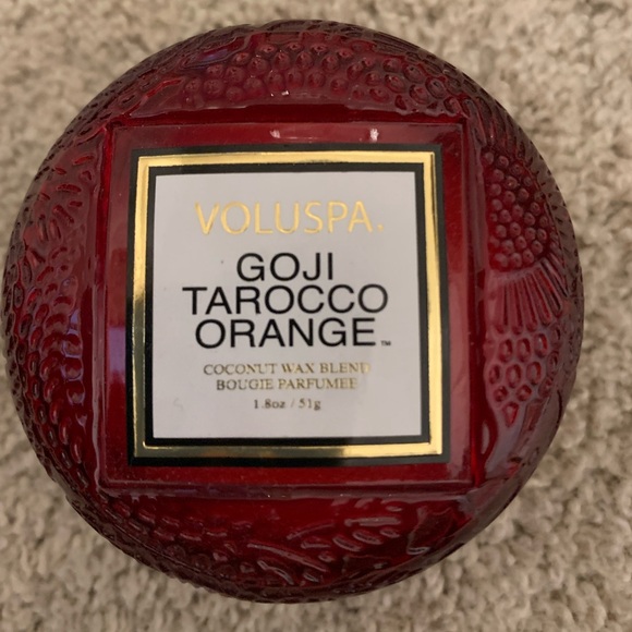 VOLUSPA GOJI & TAROCCO ORANGE CANDLE 1.8 oz - Picture 1 of 3